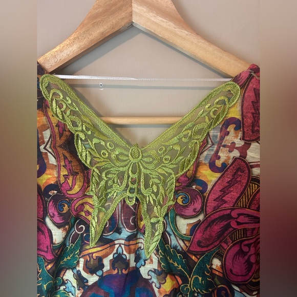 One World Y2K Multi Colored Abstract Butterfly V-Neck Top Size S - Picture 6 of 9